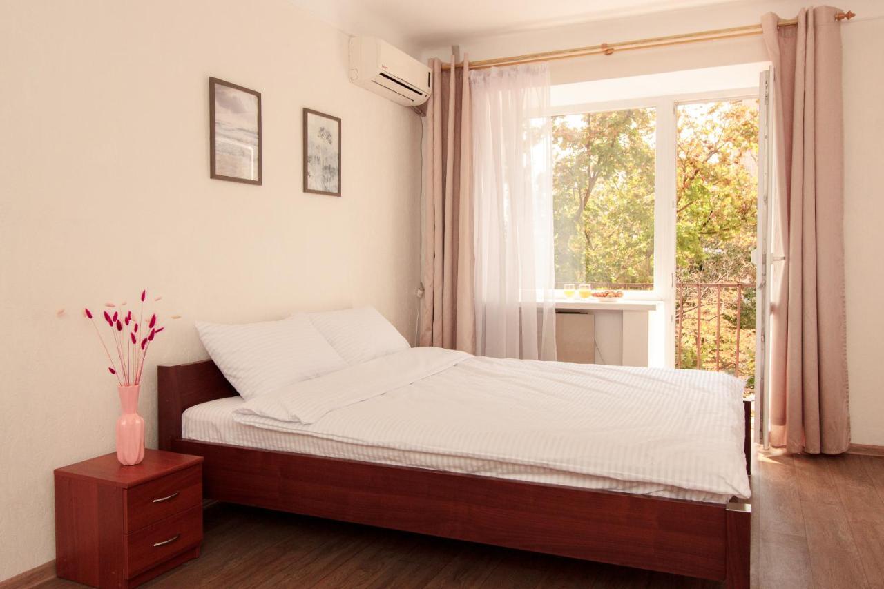 Apartment On Sobornyi Avenue 61 Oleksandriia Exterior photo